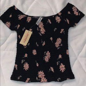 NWT AMERICAN RAG On/off the shoulder floral top